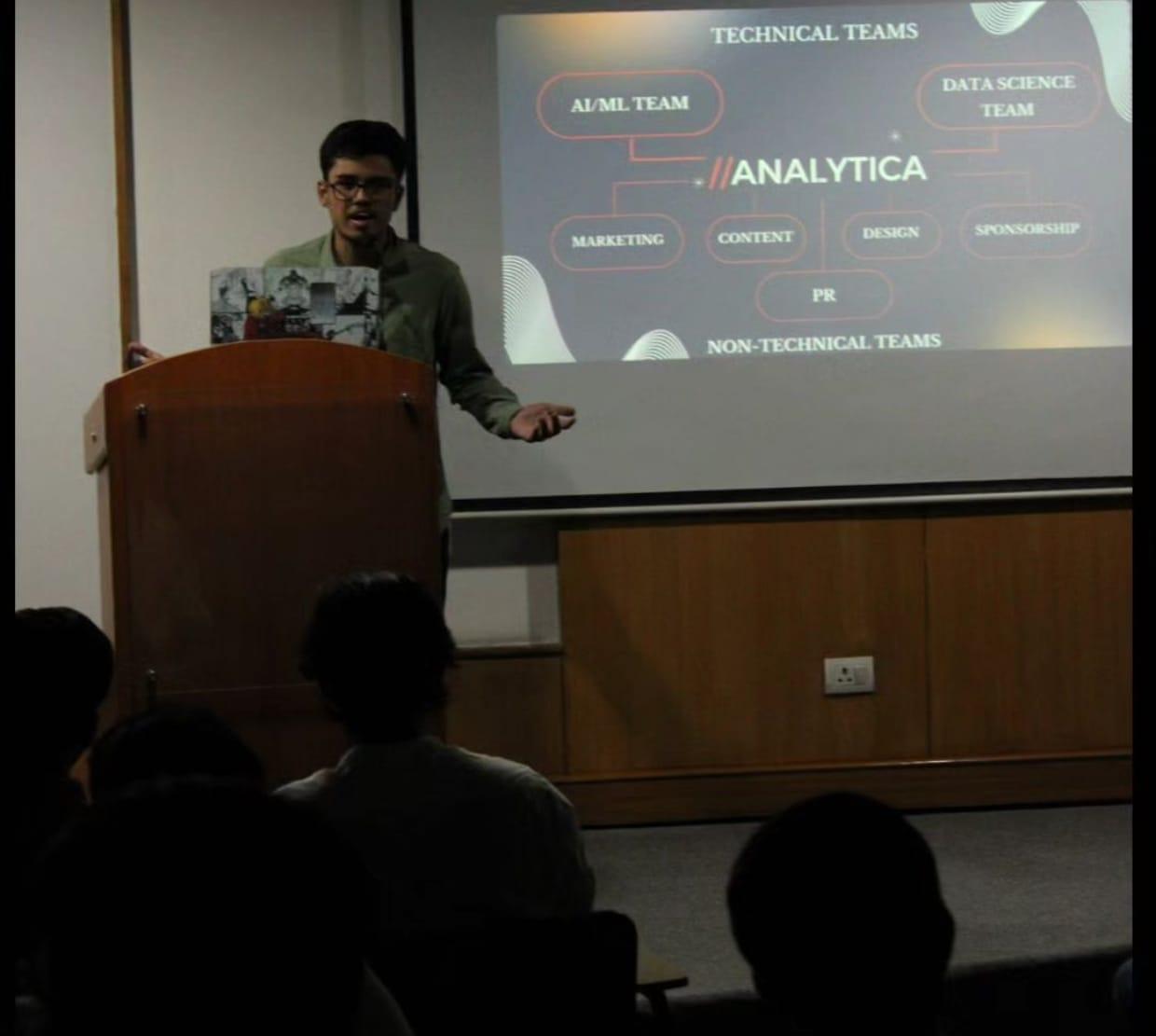 Analytica
